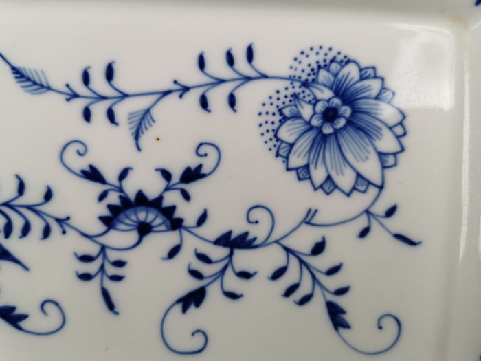 Meissen - Bakke - Sjælden genstand - Håndmalet blåløg - L 39cm - Porcelæn