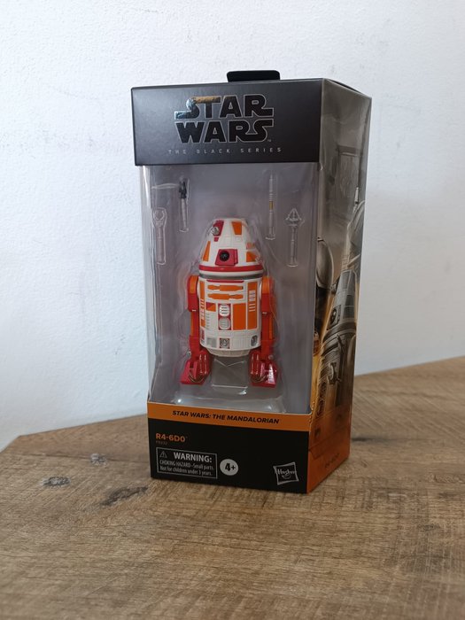 Star Wars - Ultimate Edition R4-6D0 (mint condition never opened)