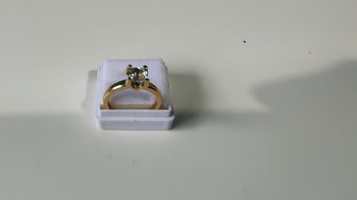 Ingen mindstepris - Statement-ring - 18 kraat Gulguld Akvamarin