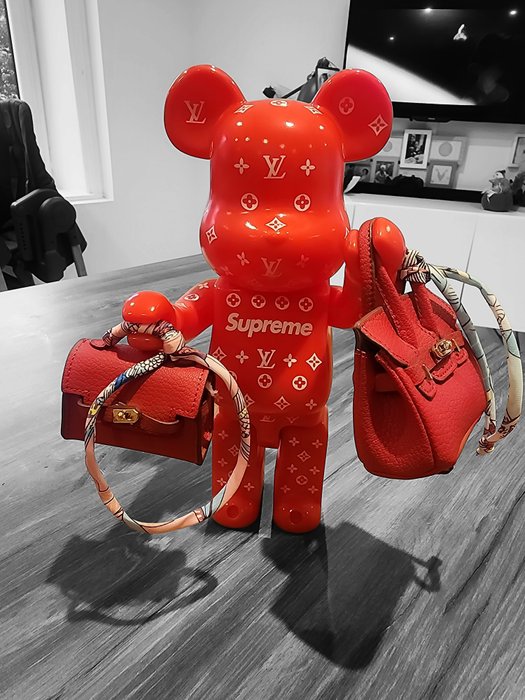 Gallanccia - Suprême vs Louis Vuitton - Take your Bags !!