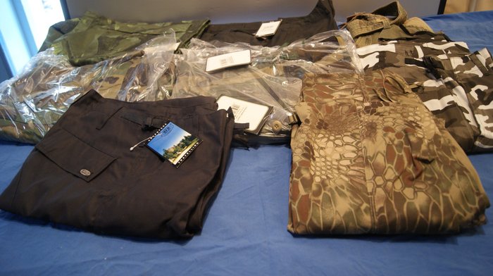 Tyskland - 8 stk camo/enkle bukser. - Militærudstyr