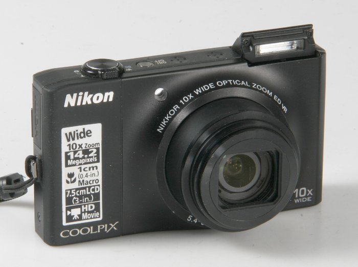 Nikon Coolpix S8000 - mini-compact  - 14 MP - Digitalt kompaktkamera