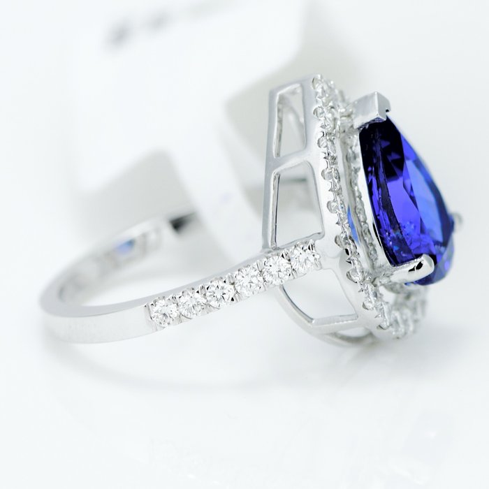 Ring - 14 karat Hvidguld -  2.84ct. tw. Tanzanit - Diamant - Intens blålig violet