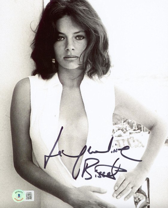 The Deep - Jacqueline Bisset - 20x25 cm Photo with Beckett COA