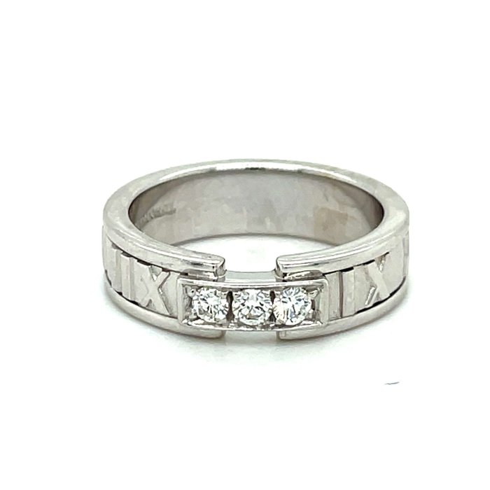 Tiffany  Co - Ring - 18 kraat Hvidguld Diamant