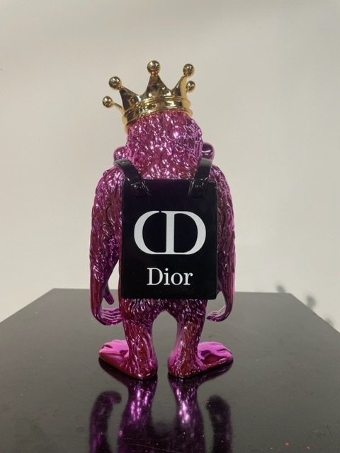 Van Apple - Fashion Monkey -Dior