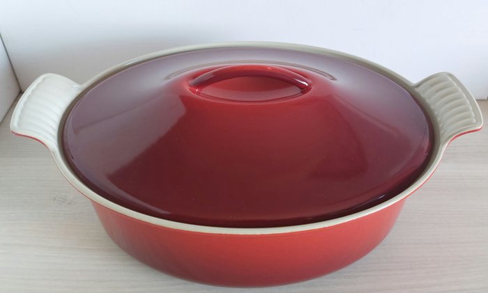 Le Creuset - Kasserolle -  Stor model - Støbejern emalje - Fremstillet i Frankrig