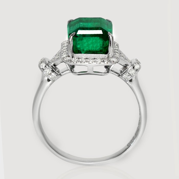 Ingen mindstepris - Ring - 14 karat Hvidguld -  4.24ct. tw. Smaragd - Diamant - IGI 3,90 ct Zambia Grøn