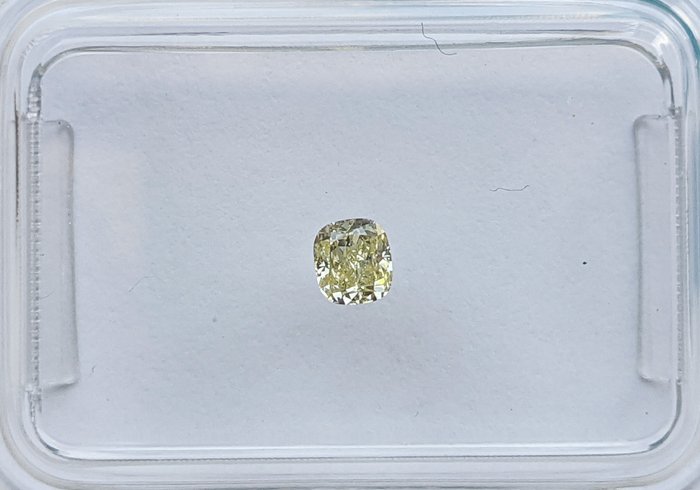 Ingen mindstepris - 1 pcs Diamant  (Naturfarvet)  - 014 ct - Pude - Fancy light Gul - SI1 - International Gemological Institute (IGI)