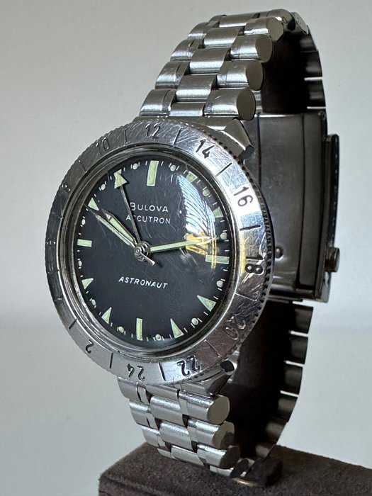 Bulova Accutron - Astronaut - Steel - 1967 (M7) - JB "Bullet" bracelet - GMT - Schaars - Mænd - 1960-1969