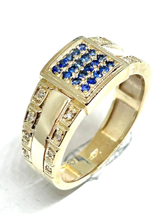 Ring - 14 karat Gulguld -  0.36ct. tw. Safir - Diamant