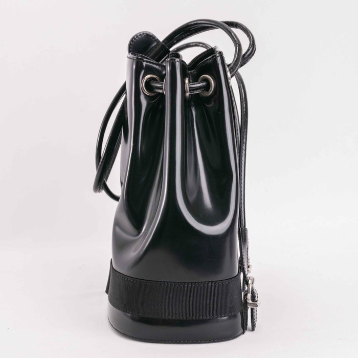 Salvatore Ferragamo - Salvatore Ferragamo Drawstring Bucket Mini Backpack in Patent Leather - Rygsæk