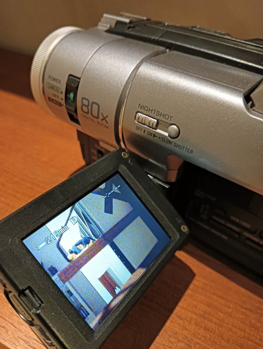 Sony Handycam DCR-TRV110E PAL Digital8 Camcorder Digital video kamera