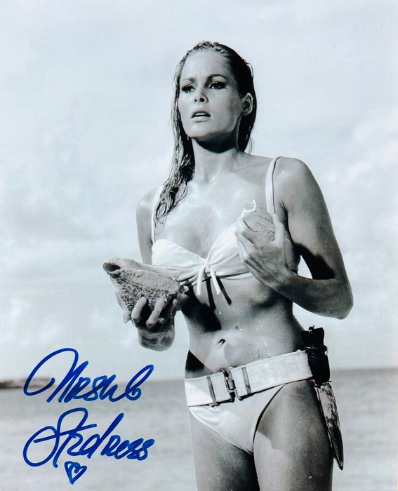 James Bond 007: Dr. No - Ursula Andress, signed with COA