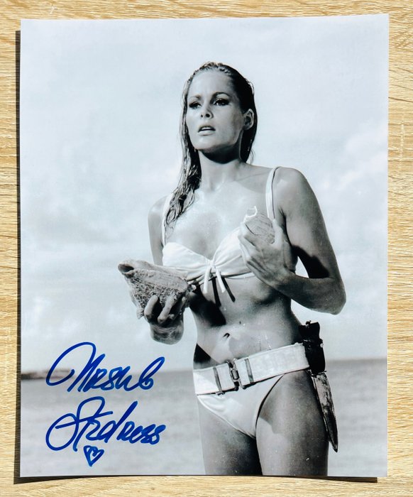 James Bond 007: Dr. No - Ursula Andress, signed with COA