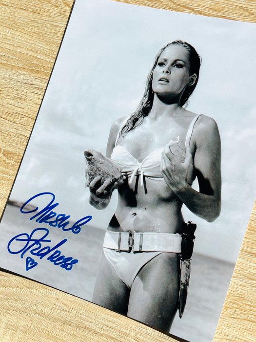 James Bond 007: Dr. No - Ursula Andress, signed with COA