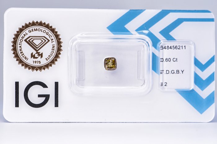 Ingen mindstepris - 1 pcs Diamant  (Naturfarvet)  - 0.60 ct - Pude - Fancy deep Brunlig, Grønlig Gul - I2 - International Gemological Institute (IGI)