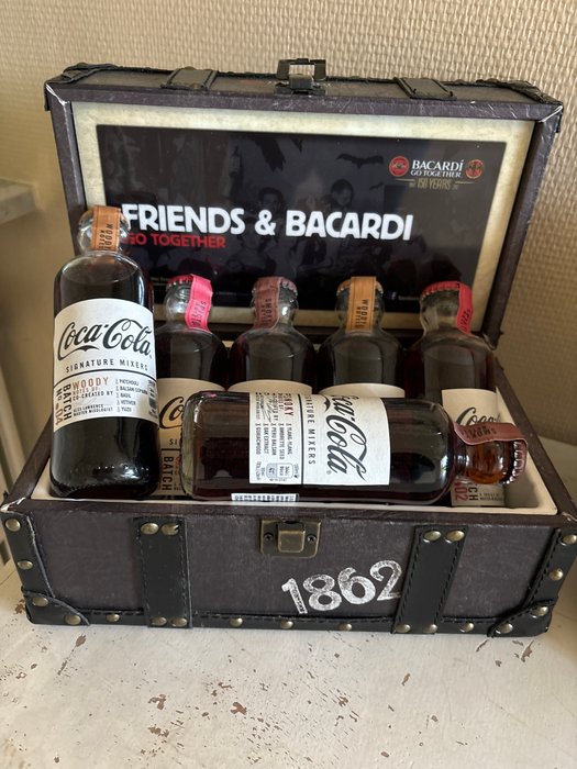 retro coolbox 150 years bacardi - Isspand -  bagagerum - Læder - Bacardi limited edition