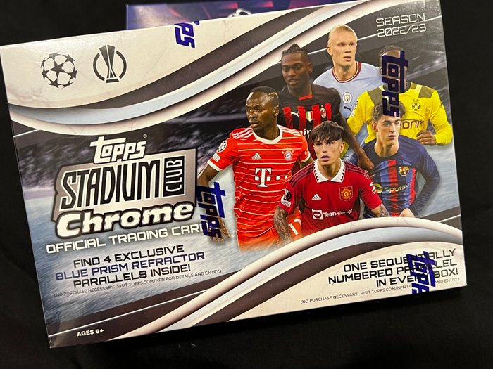 2022/23 Topps UEFA Champions League Chrome, Istanbul ’23 Final UCL Exclusive Box Erling Haaland - 2 Sealed box - Næsten så god som ny (NM)