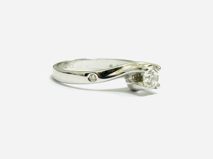 Cierre - Ring - Solitario - 18 kraat Hvidguld -  0.40ct. tw. Diamant (Natur)  - Fremstillet i Italien