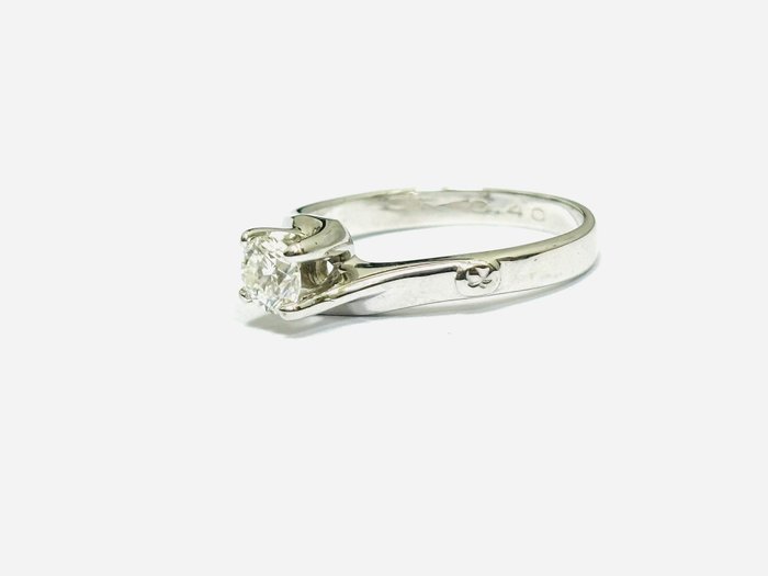 Cierre - Ring - Solitario - 18 kraat Hvidguld -  0.40ct. tw. Diamant (Natur)  - Fremstillet i Italien