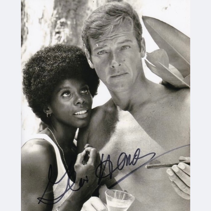 James Bond 007: Live And Let Die - Signed by Gloria Hendry (Rosie Carver)