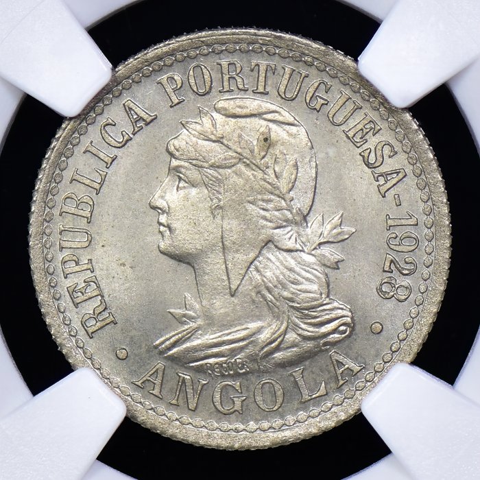 Portugisisk Angola. Republic. II Macutas 1928 - NGC - MS 67 - TOP GRADE