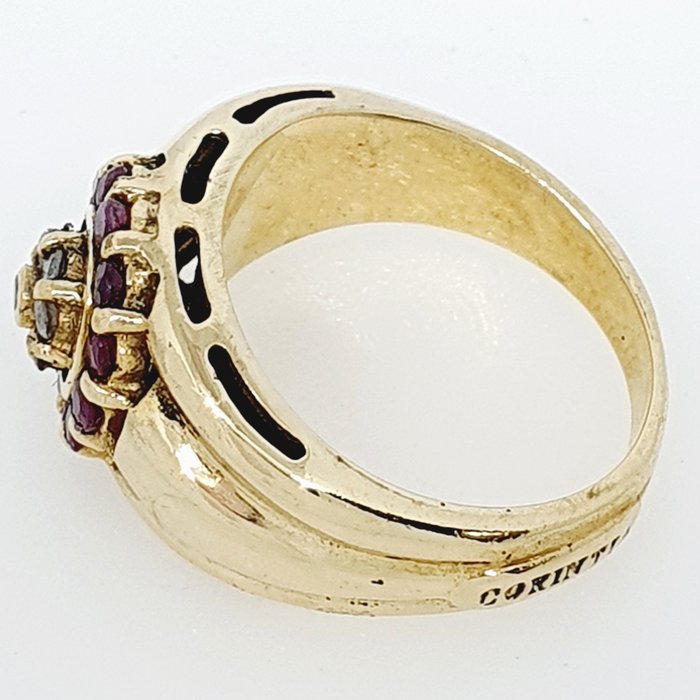 Ring - 18 kraat Gulguld -  0.37ct. tw. Rubin - Diamant