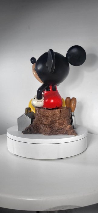 Mickey Mouse eating an Apple - 1 Statue - Heissner - Germany