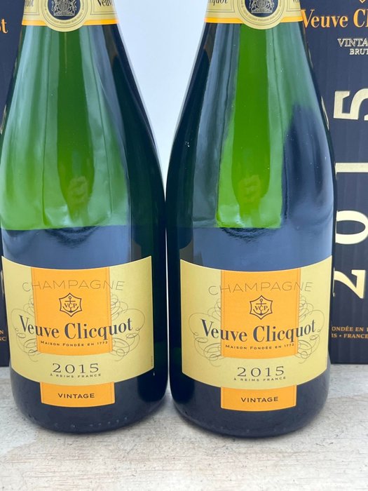 2015 Veuve Clicquot, Vintage - Champagne Brut - 2 Flasker (0,75 L)