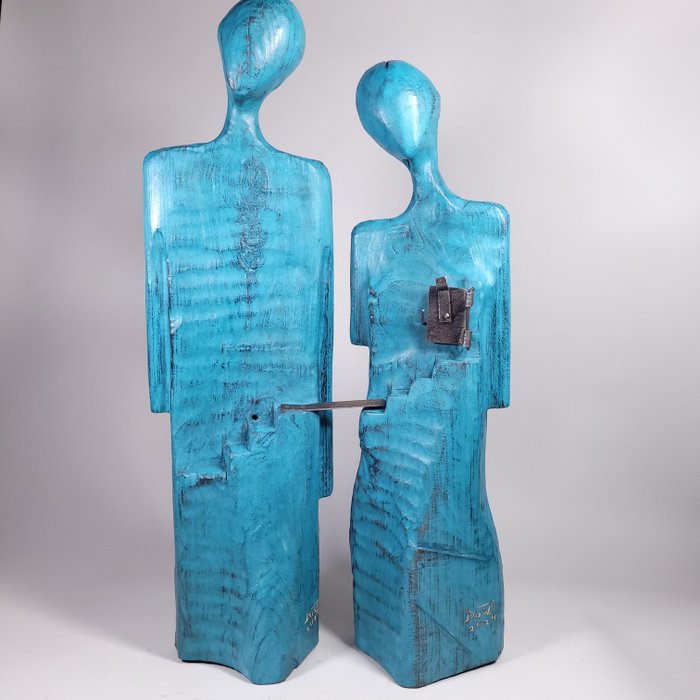 Karol Dusza (XX-XXI) - I will find the way to your heart (Wooden sculpture - 78 cm)