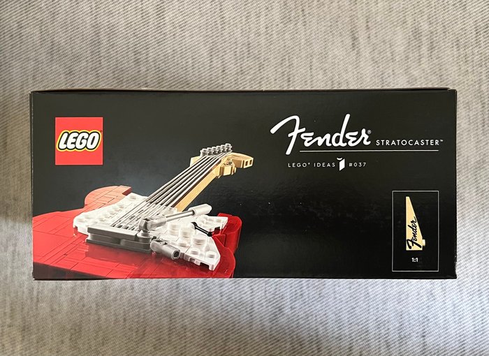 Lego - Ideas - 21329 - Fender Stratocaster