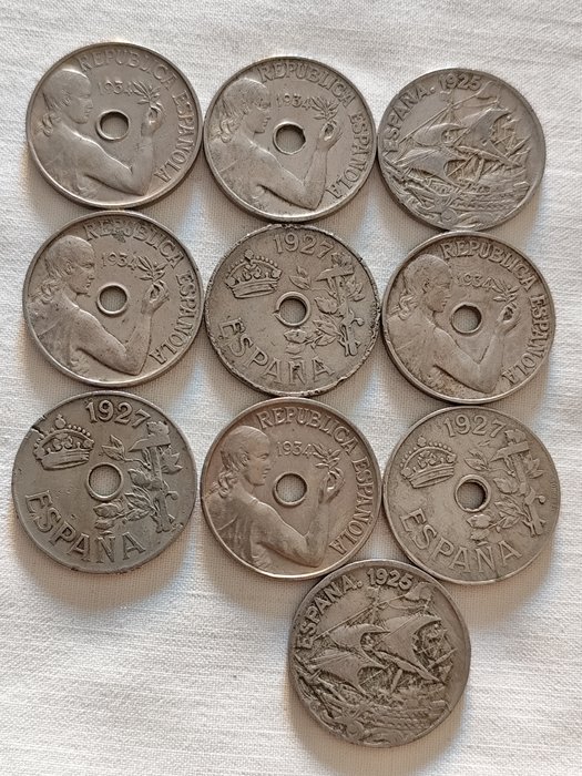 Spanien. Guerra Civil y II Republica. 1-Peseta 50-25 Céntimos 1925-1927-1934-1937 (30 monedas)  (Ingen mindstepris)