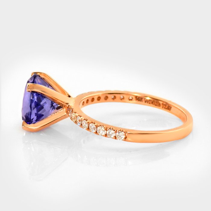 Ingen mindstepris - Ring - 14 karat Rosaguld -  2.88ct. tw. Tanzanit - Diamant - IGI 2,67 ct lavendel