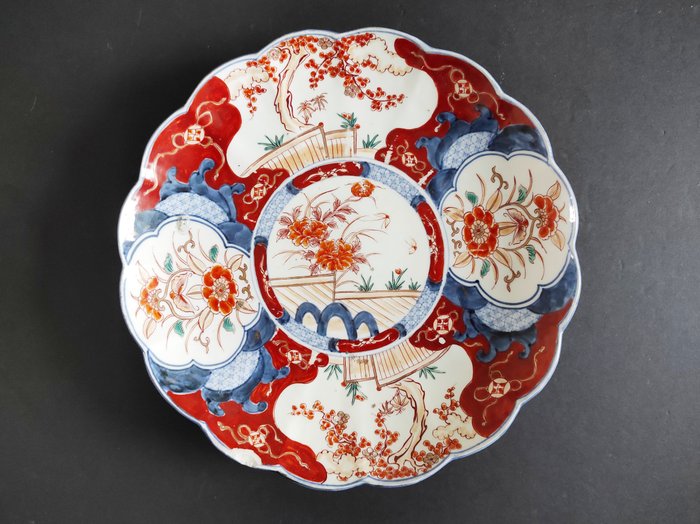 Fad - Imari, fleurs - 31 cm de diamètre - Porcelæn