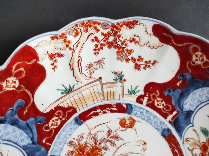 Fad - Imari, fleurs - 31 cm de diamètre - Porcelæn