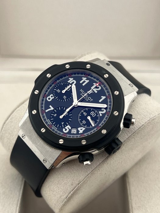 Hublot - Super B Classic Chronograph - B 192610 - Mænd - 2011-nu