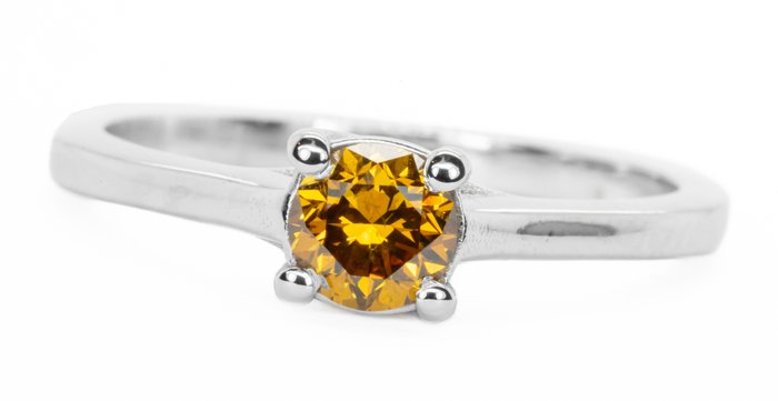 Ingen mindstepris - Ring - 18 kraat Hvidguld Fancy Vivid Gullig Orange -  051ct tw Diamant (Naturfarvet)