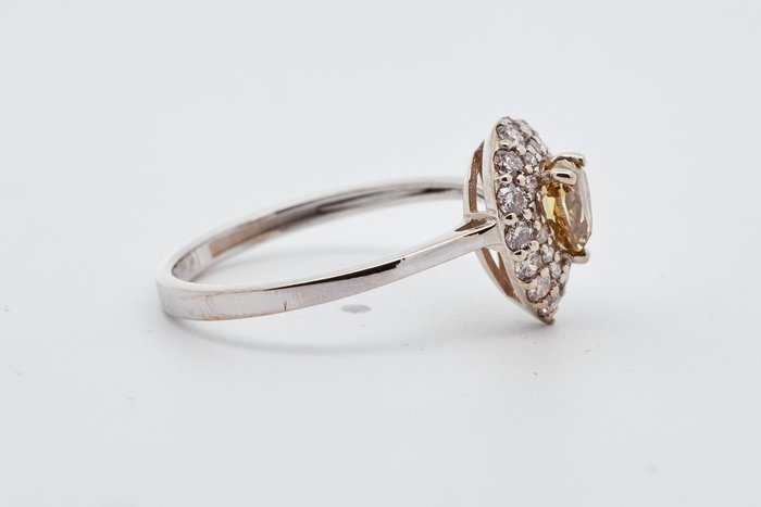 Ring - 14 karat Hvidguld -  0.42ct. tw. Diamant (Naturfarvet) - Diamant