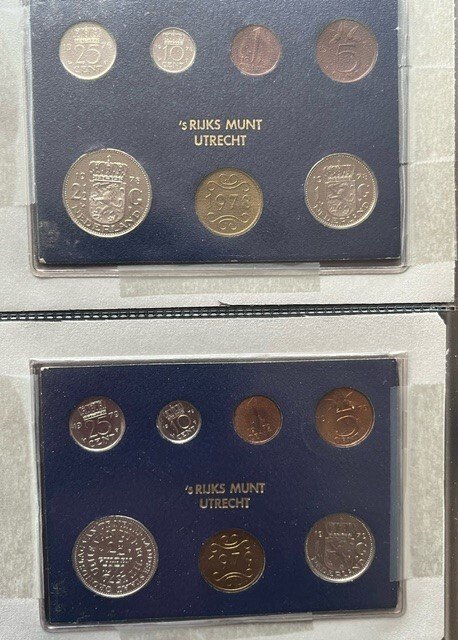 Holland. FDC sets 1976 tot en met 2002 compleet in 3 Importa Albums  (Ingen mindstepris)