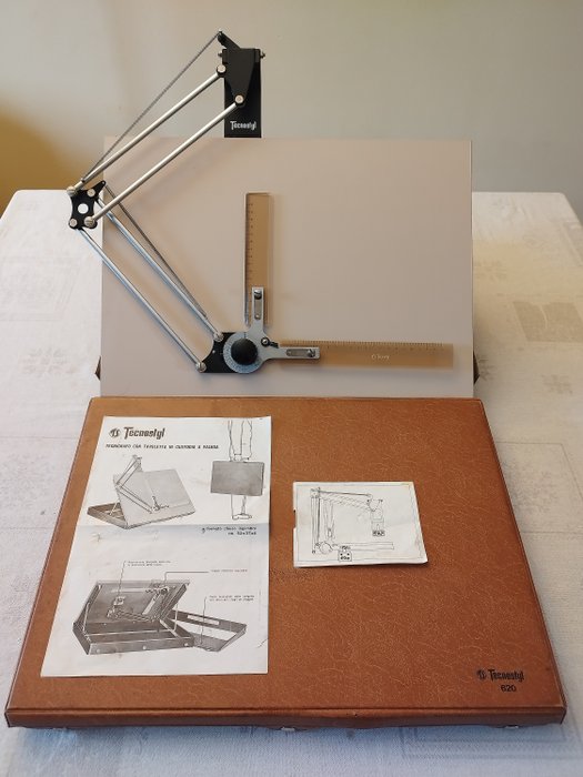 Tecnostyl 620 - Tecnigrafo / Tavolo da disegno portatile formato A3 - Seconda metà  XX Secolo - MISB - Arbejdsredskab Industrial