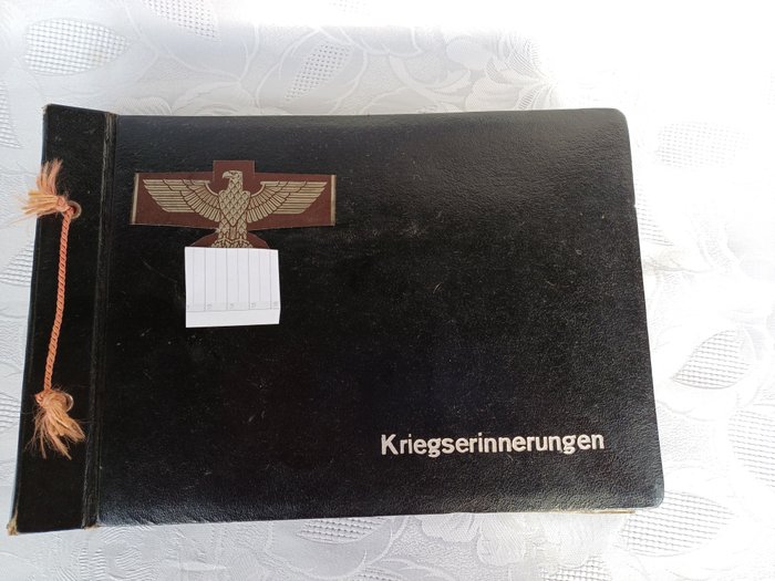 Fotoalbum - Kriegserinnerungen, Infanterie Regiment 133, Lettland 1941-1942, mit 190 Fotos/Postkarten.