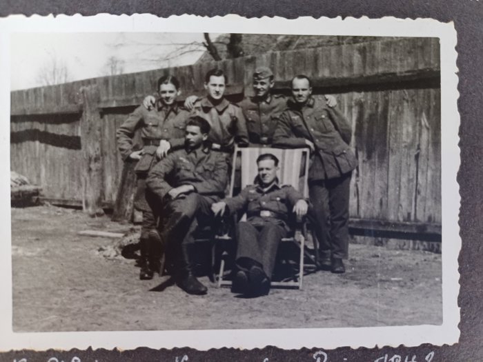 Fotoalbum - Kriegserinnerungen, Infanterie Regiment 133, Lettland 1941-1942, mit 190 Fotos/Postkarten.