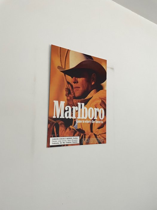 Marlboro aluminium advertising - Reklameplakat - Aluminium