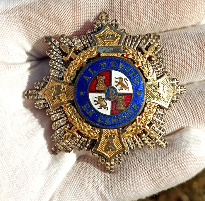 Spanien - Belønning - Spain, Facsist State. A War Cross, Breast Star