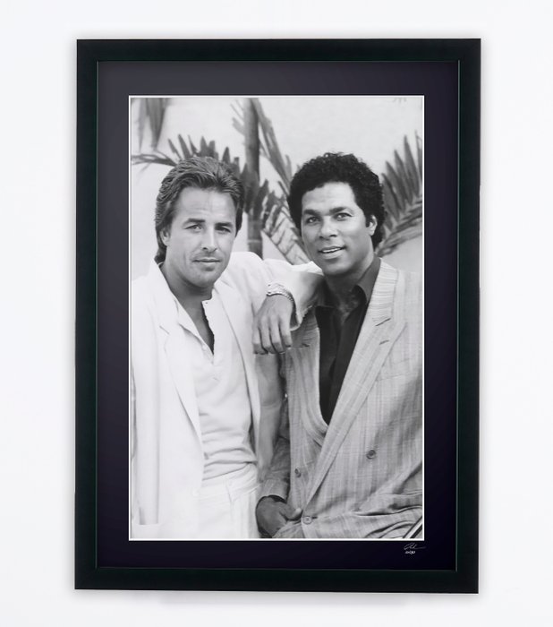 Miami Vice - Classic TV (1984–1989) - Don Johnson  Philip Michael Thomas - Fine Art Photography - Luxury Wooden Framed 70X50 cm - Limited Edition Nr 01 of 30 - Serial ID - Original Certificate (COA) Hologram Logo Editor and QR Code - 100% New items