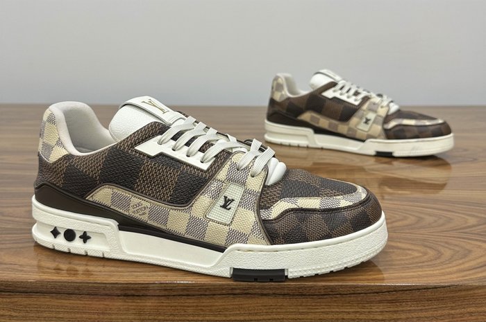 Louis Vuitton - Sneakers - Størelse: Shoes / EU 45.5, UK 10