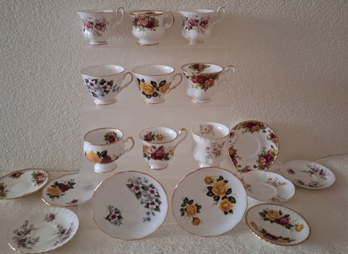 Royal Albert, Royal Vale, Rosina - Kop og underkop (18) - Knogleporcelæn