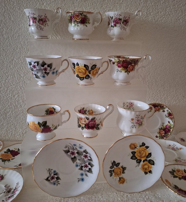 Royal Albert, Royal Vale, Rosina - Kop og underkop (18) - Knogleporcelæn