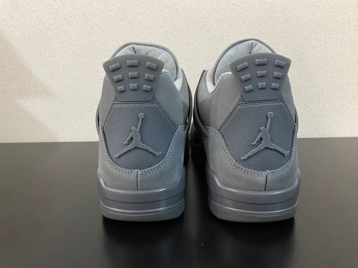 Air Jordan - Air Jordan 4 - Sneakers - Størelse: EU 44 - Nyt med labels